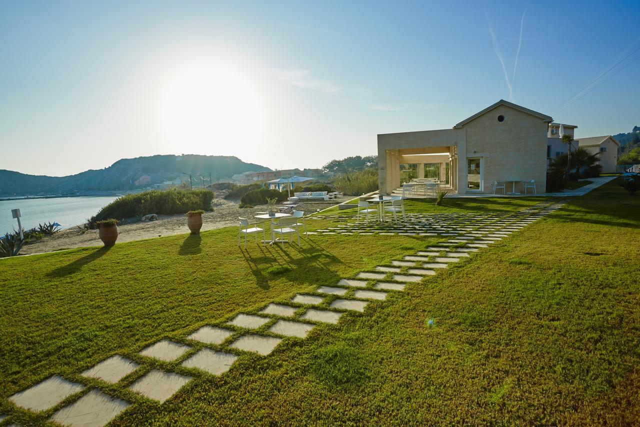 Acantha Boutique Hotel Ereikoussa 外观 照片